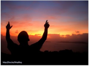 0422x-Sunrise-Hands-Lifted-High-Praise-700879_77376177